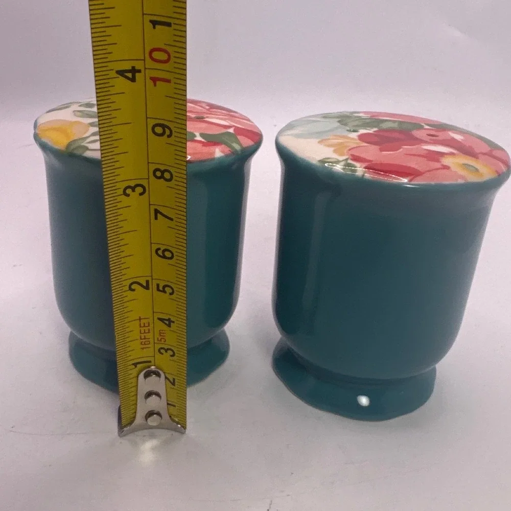 The Pioneer Woman Salt and Pepper Shakers Set Teal‎ Floral Stoneware Excellent